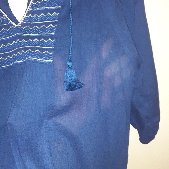 Abercrombie & Fitch | Embroidered Top - Picture 3 of 8